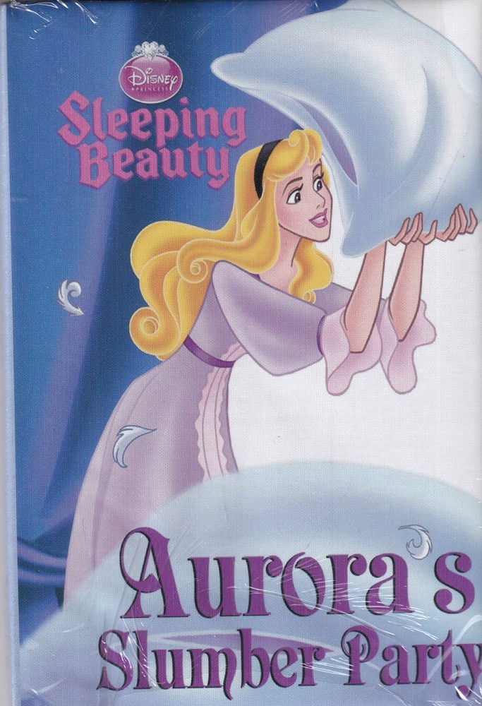 Walt Disney 10   Sleeping Beauty   Auroras Slumber Party    زیبای خفته (با روکش پارچه ای)