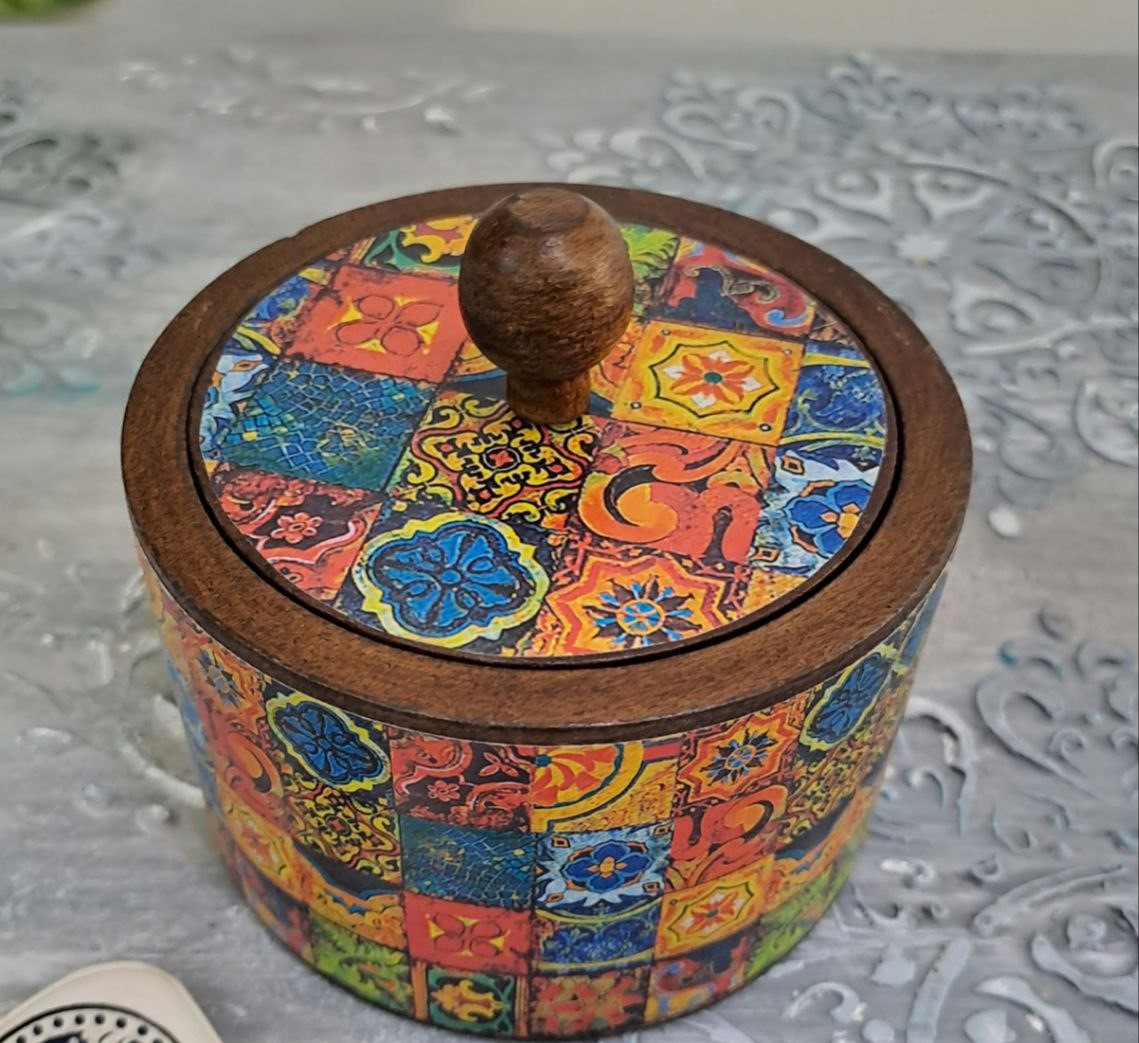 قندان گرد رنگارنگ