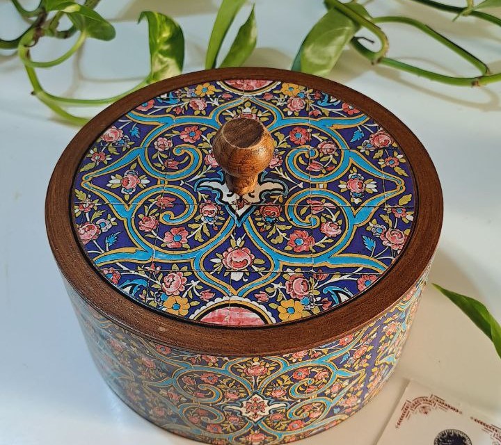 قندان گرد (طرح کاشی اسلیمی)