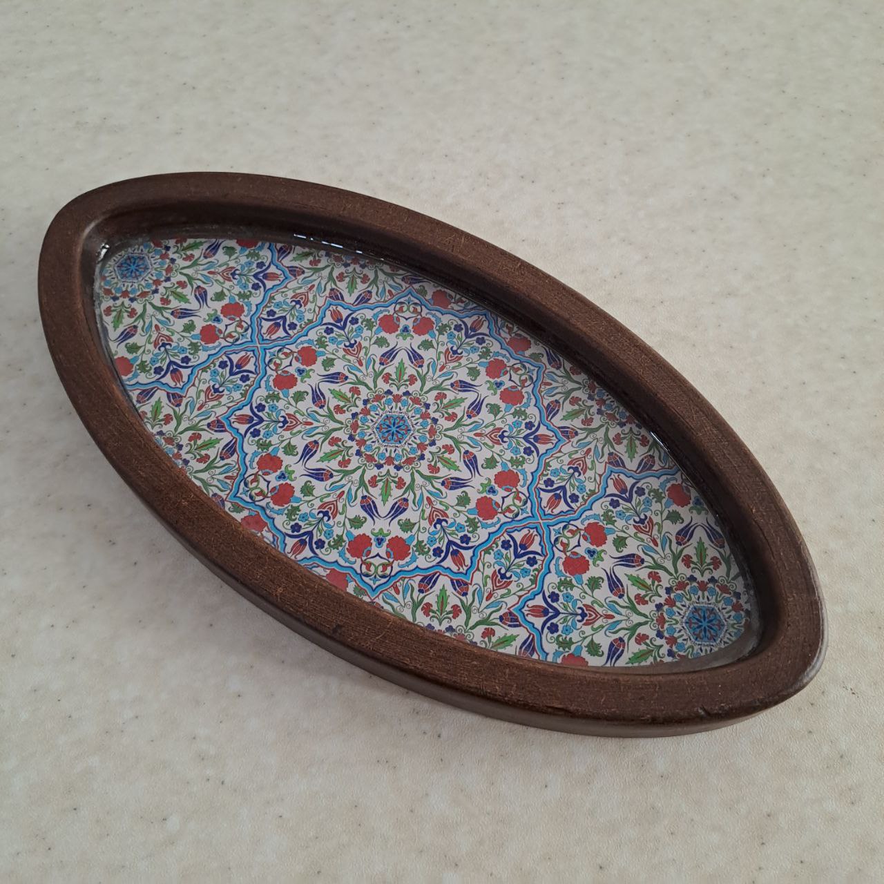 سینی بیضی یک نفره (طرح نقش و نگار)