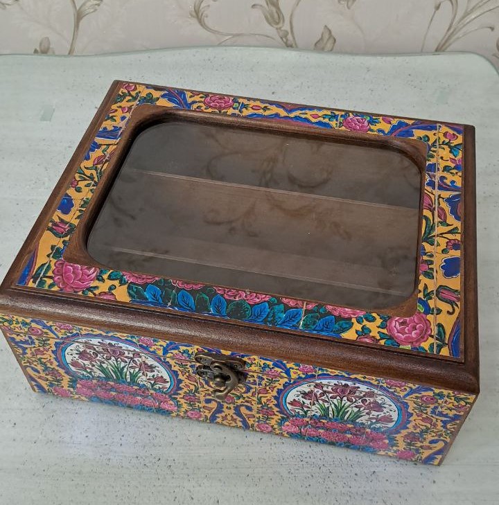 جعبه دمنوش در شیشه ای(طرح زنبق)