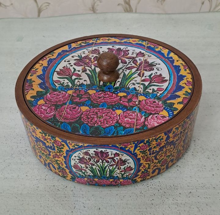 شکلات خوری گرد (طرح زنبق)