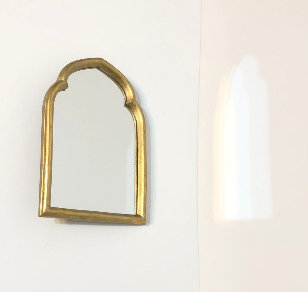 قاب آینه دیواری محرابی